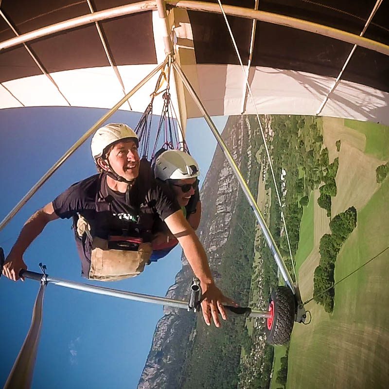 Atterrissage en deltaplane à Doussart