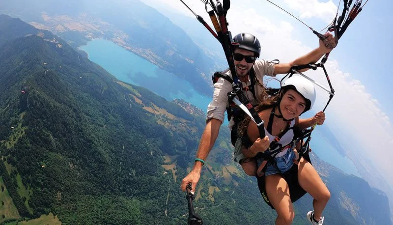 Parapente à Annecy : vol biplace au dessus du lac