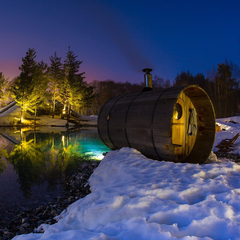Spa privatif dans un tonneau géant face au lac de Val Cenis