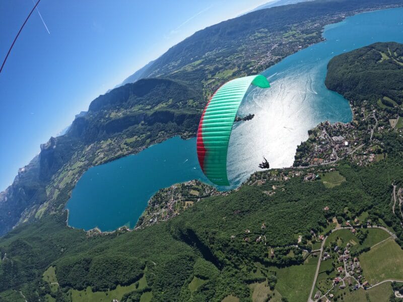 Vol en parapente pour EVG (enterrement de vie de garçon) à Annecy avec Activ'Annecy
